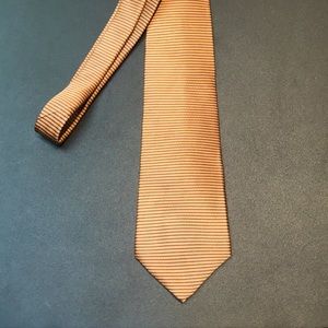 NWOT Perry Ellis, 100% silk tie, luminescent gold, with tiny navy dot pattern